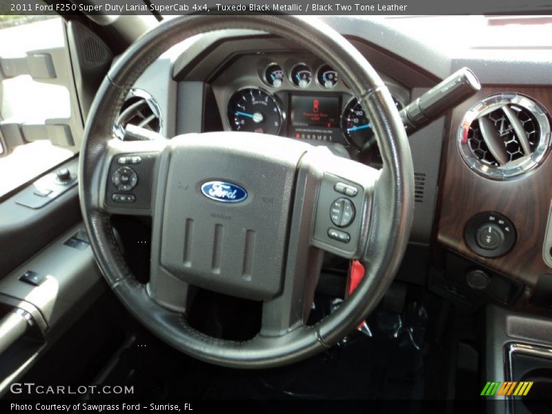 Tuxedo Black Metallic / Black Two Tone Leather 2011 Ford F250 Super Duty Lariat SuperCab 4x4