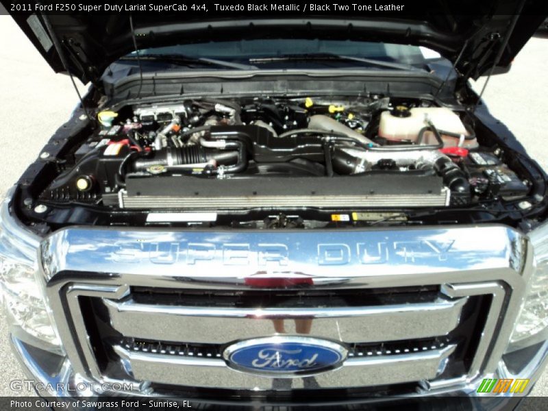 Tuxedo Black Metallic / Black Two Tone Leather 2011 Ford F250 Super Duty Lariat SuperCab 4x4