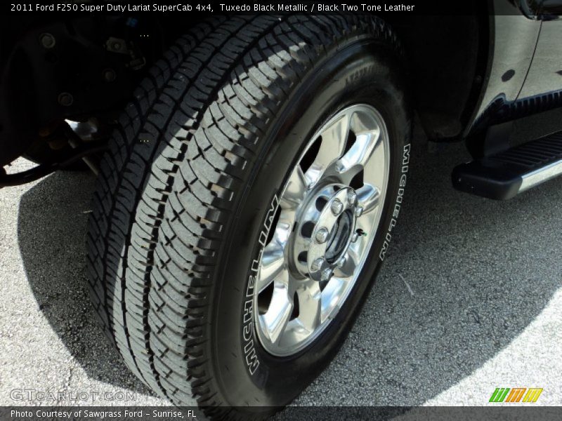 Tuxedo Black Metallic / Black Two Tone Leather 2011 Ford F250 Super Duty Lariat SuperCab 4x4