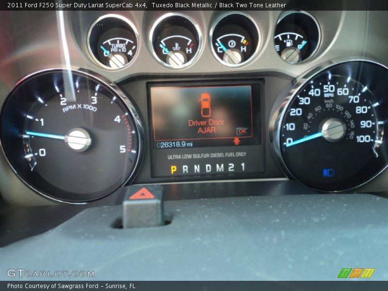 Tuxedo Black Metallic / Black Two Tone Leather 2011 Ford F250 Super Duty Lariat SuperCab 4x4