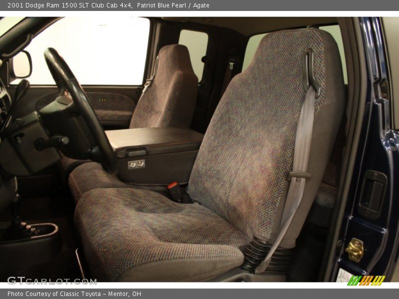 Front Seat of 2001 Ram 1500 SLT Club Cab 4x4
