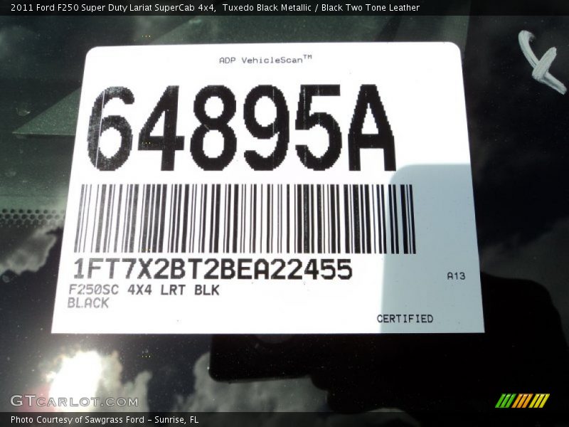 Tuxedo Black Metallic / Black Two Tone Leather 2011 Ford F250 Super Duty Lariat SuperCab 4x4