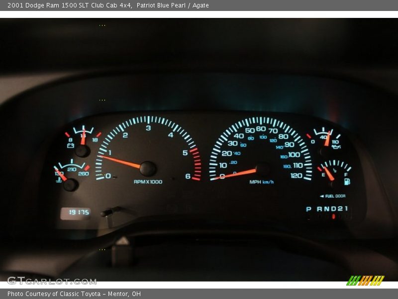  2001 Ram 1500 SLT Club Cab 4x4 SLT Club Cab 4x4 Gauges
