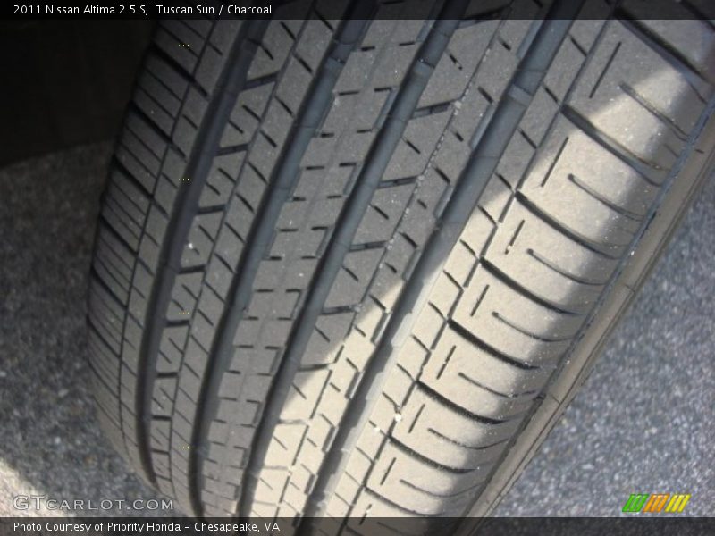 Tuscan Sun / Charcoal 2011 Nissan Altima 2.5 S