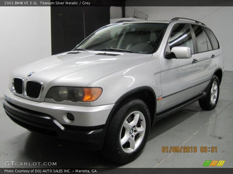 Titanium Silver Metallic / Grey 2001 BMW X5 3.0i