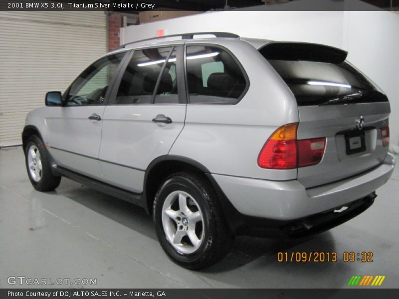 Titanium Silver Metallic / Grey 2001 BMW X5 3.0i