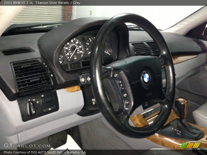 Titanium Silver Metallic / Grey 2001 BMW X5 3.0i
