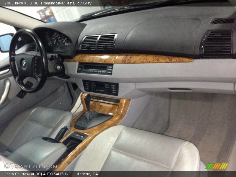 Titanium Silver Metallic / Grey 2001 BMW X5 3.0i