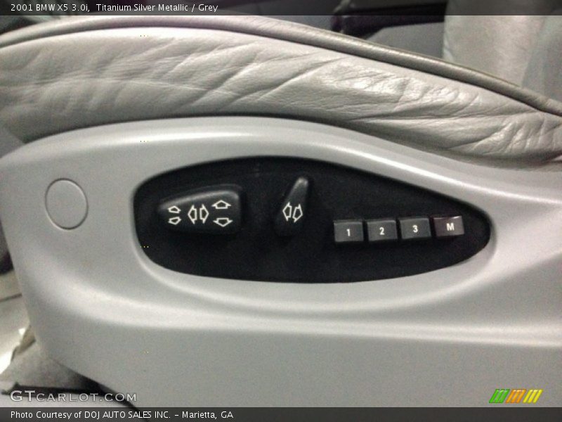 Titanium Silver Metallic / Grey 2001 BMW X5 3.0i