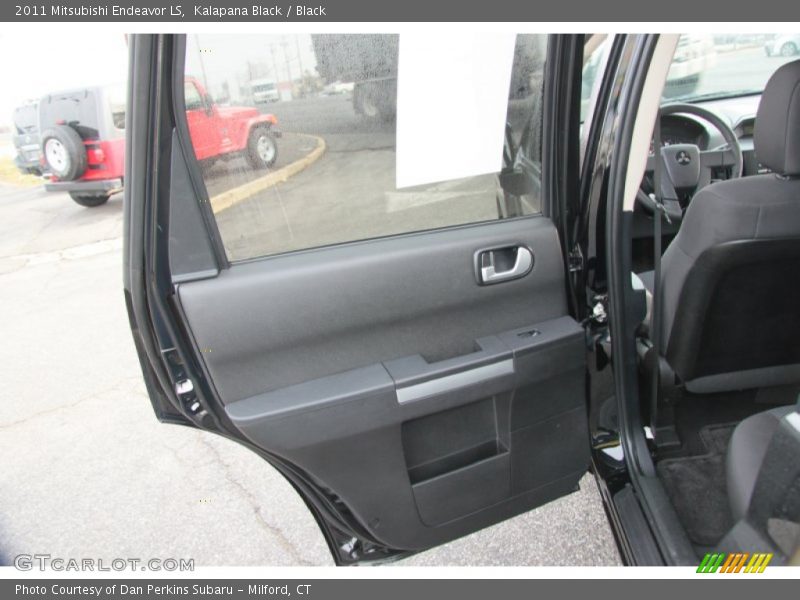 Kalapana Black / Black 2011 Mitsubishi Endeavor LS