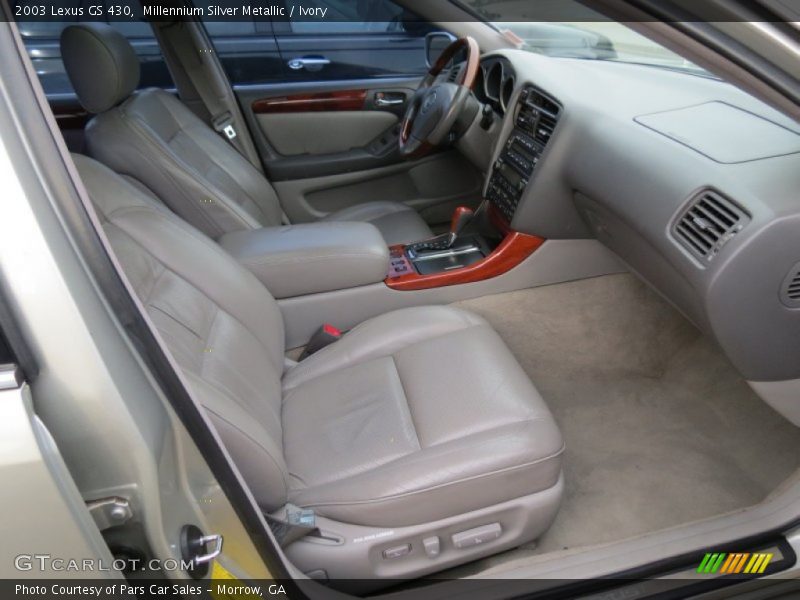Front Seat of 2003 GS 430