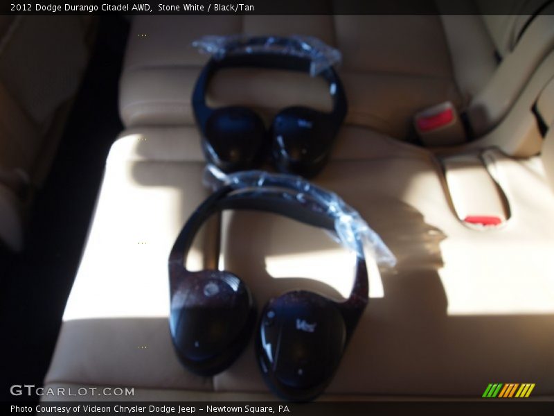 Stone White / Black/Tan 2012 Dodge Durango Citadel AWD