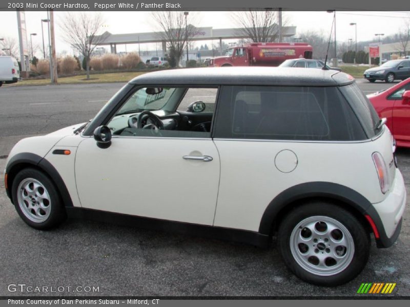Pepper White / Panther Black 2003 Mini Cooper Hardtop