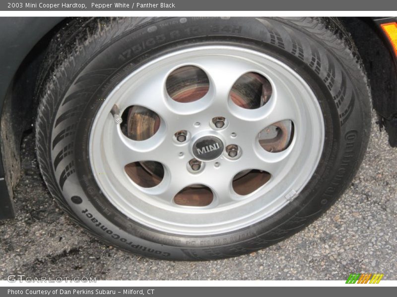 Pepper White / Panther Black 2003 Mini Cooper Hardtop