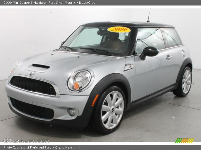 Pure Silver Metallic / Black/Grey 2009 Mini Cooper S Hardtop