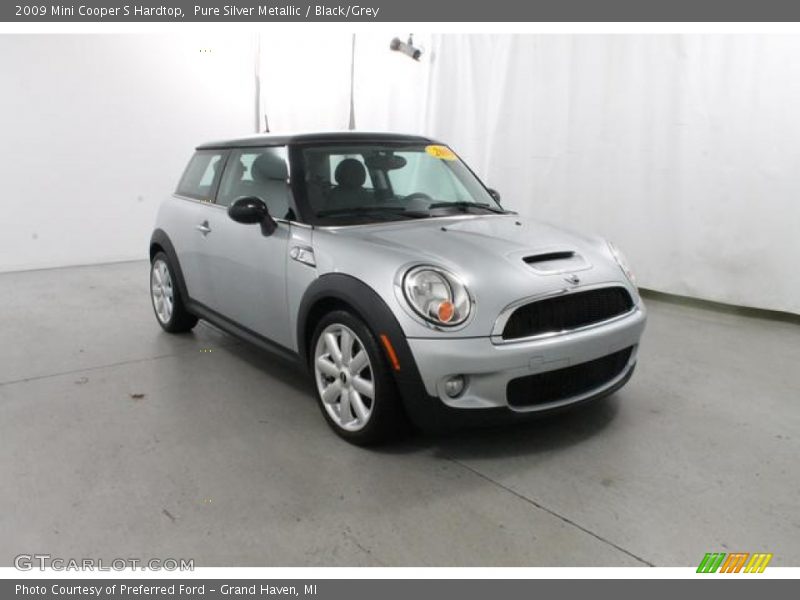 Pure Silver Metallic / Black/Grey 2009 Mini Cooper S Hardtop