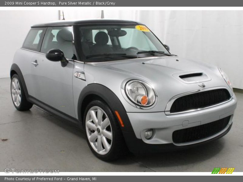 Pure Silver Metallic / Black/Grey 2009 Mini Cooper S Hardtop