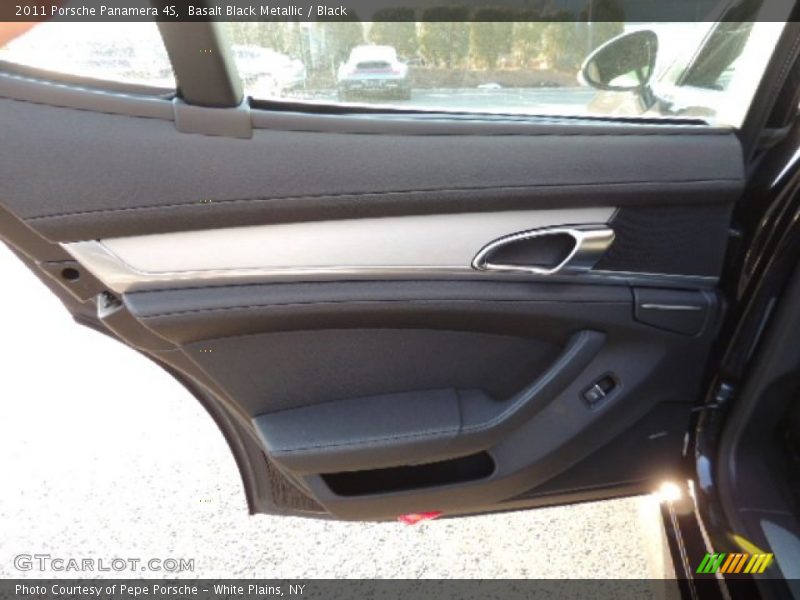 Basalt Black Metallic / Black 2011 Porsche Panamera 4S