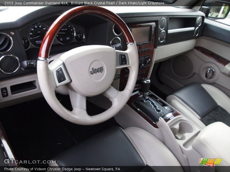Brilliant Black Crystal Pearl / Dark Khaki/Light Graystone 2009 Jeep Commander Overland 4x4