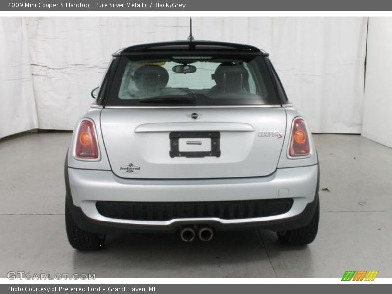 Pure Silver Metallic / Black/Grey 2009 Mini Cooper S Hardtop
