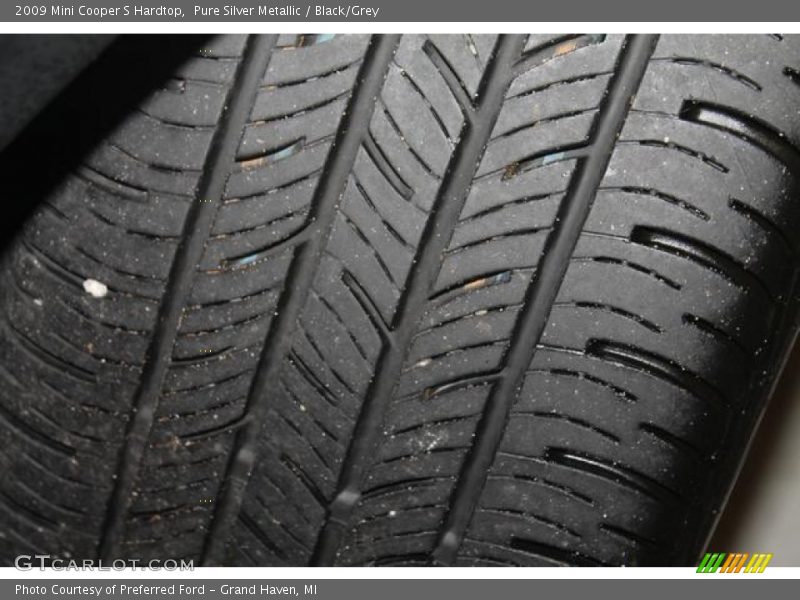 Pure Silver Metallic / Black/Grey 2009 Mini Cooper S Hardtop