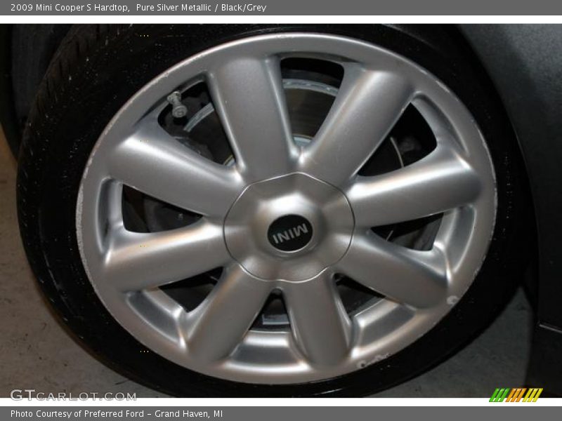 Pure Silver Metallic / Black/Grey 2009 Mini Cooper S Hardtop