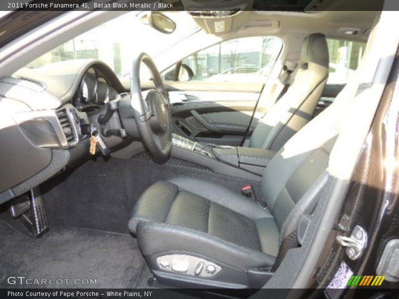 Basalt Black Metallic / Black 2011 Porsche Panamera 4S