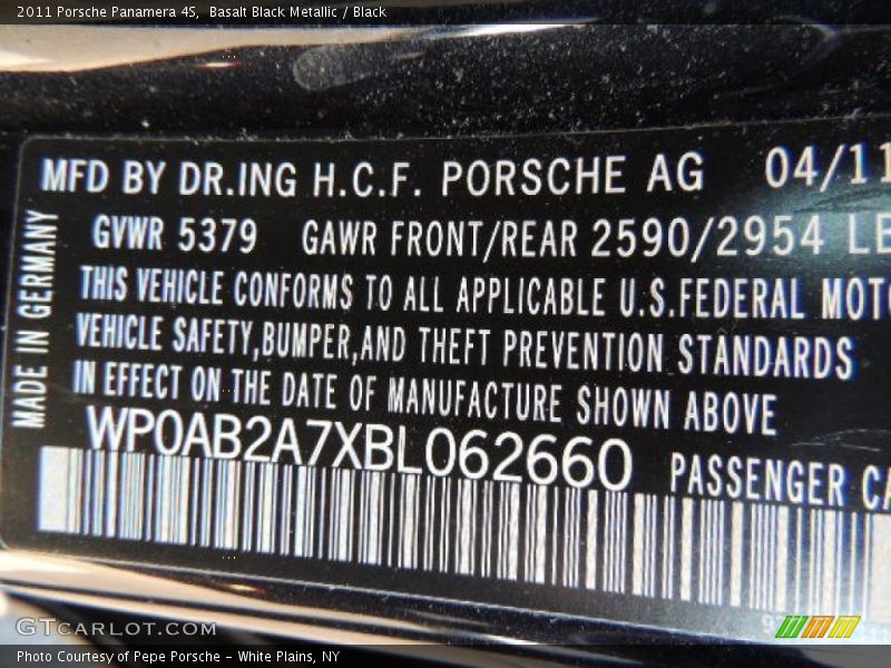 Basalt Black Metallic / Black 2011 Porsche Panamera 4S