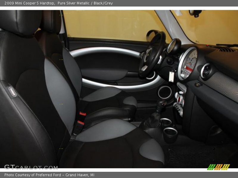 Pure Silver Metallic / Black/Grey 2009 Mini Cooper S Hardtop