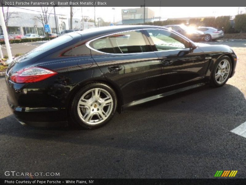 Basalt Black Metallic / Black 2011 Porsche Panamera 4S