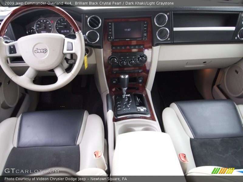 Brilliant Black Crystal Pearl / Dark Khaki/Light Graystone 2009 Jeep Commander Overland 4x4