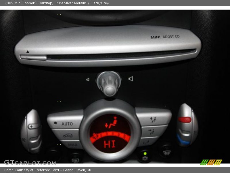 Pure Silver Metallic / Black/Grey 2009 Mini Cooper S Hardtop
