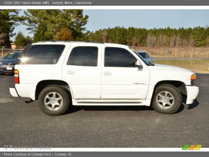 Summit White / Sandstone 2006 GMC Yukon Denali AWD