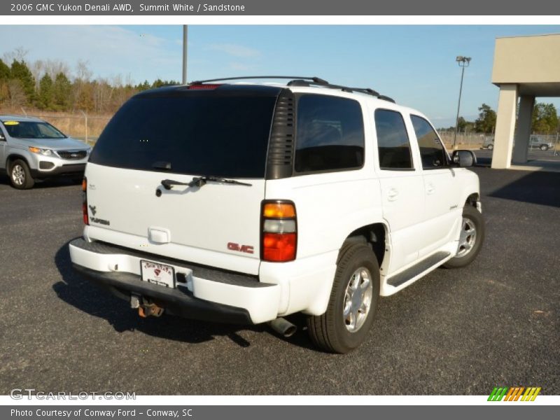 Summit White / Sandstone 2006 GMC Yukon Denali AWD