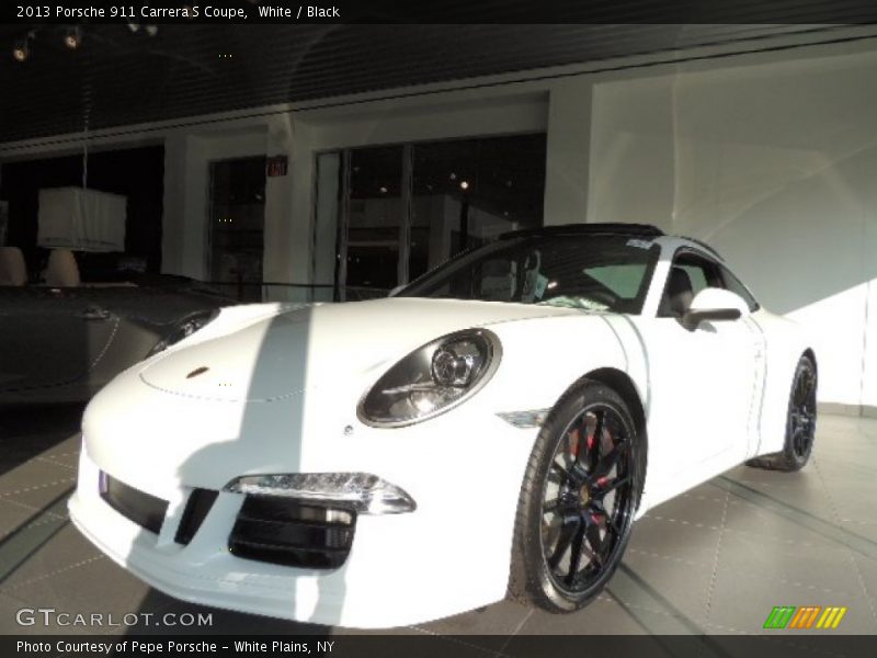 White / Black 2013 Porsche 911 Carrera S Coupe