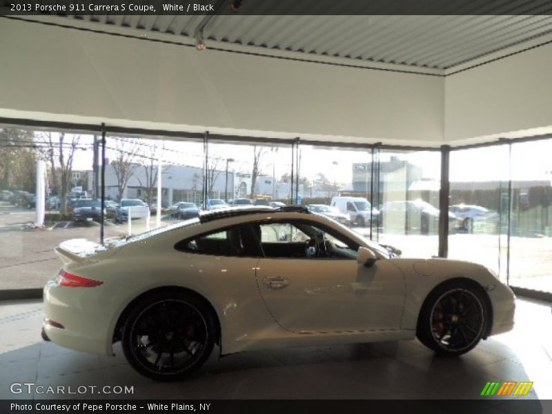 White / Black 2013 Porsche 911 Carrera S Coupe