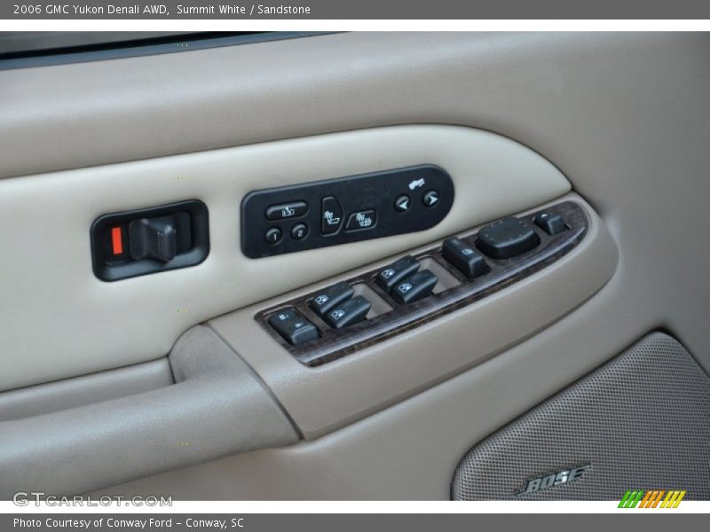 Summit White / Sandstone 2006 GMC Yukon Denali AWD