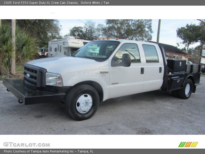  2005 F350 Super Duty XL Crew Cab Chassis Oxford White