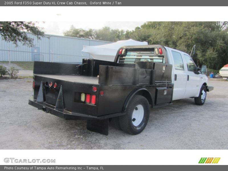 Oxford White / Tan 2005 Ford F350 Super Duty XL Crew Cab Chassis
