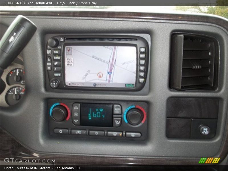 Onyx Black / Stone Gray 2004 GMC Yukon Denali AWD