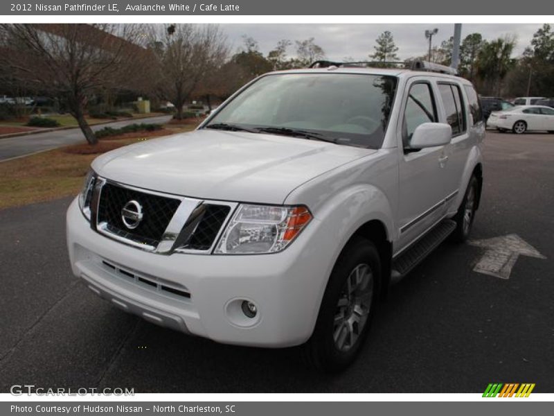 Avalanche White / Cafe Latte 2012 Nissan Pathfinder LE