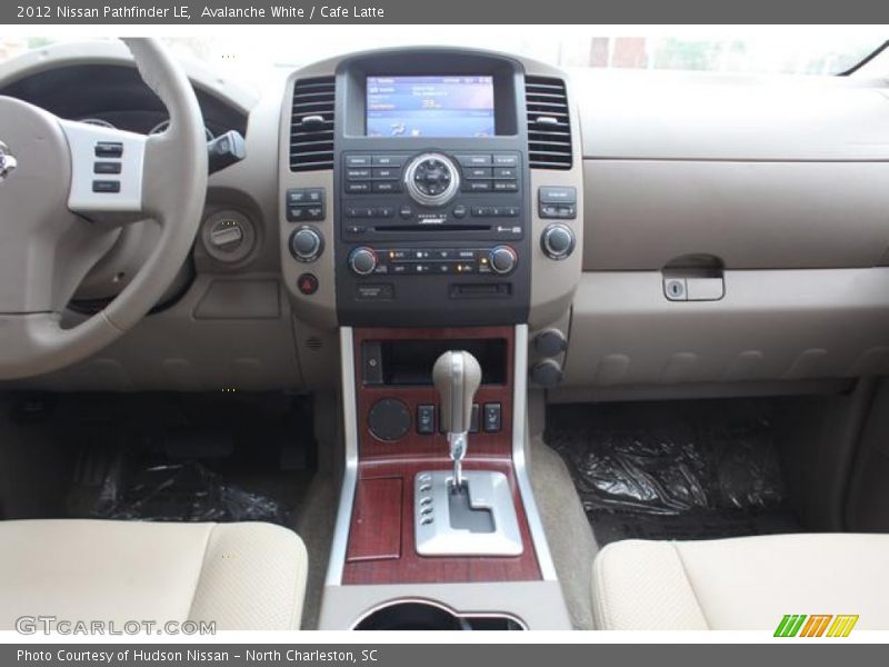 Avalanche White / Cafe Latte 2012 Nissan Pathfinder LE