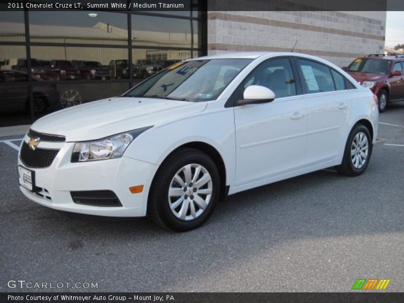 Summit White / Medium Titanium 2011 Chevrolet Cruze LT