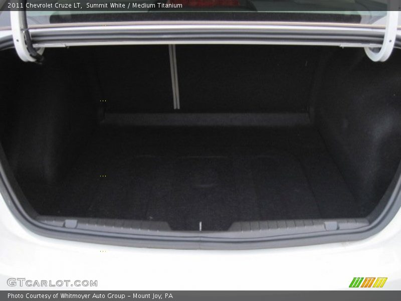 Summit White / Medium Titanium 2011 Chevrolet Cruze LT
