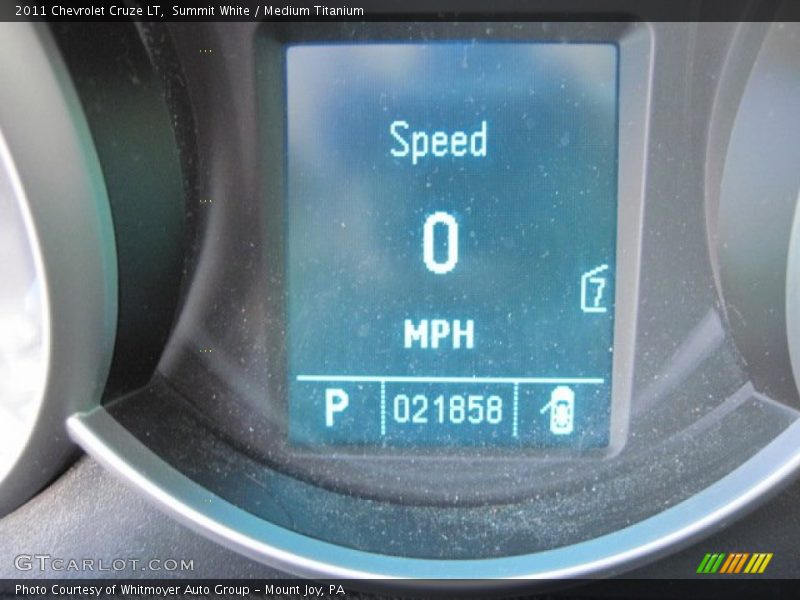 Summit White / Medium Titanium 2011 Chevrolet Cruze LT