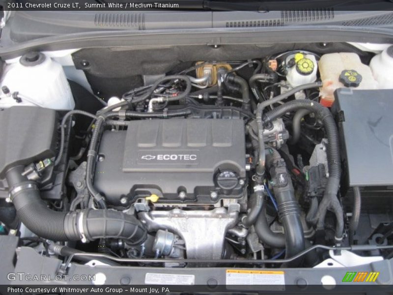 Summit White / Medium Titanium 2011 Chevrolet Cruze LT