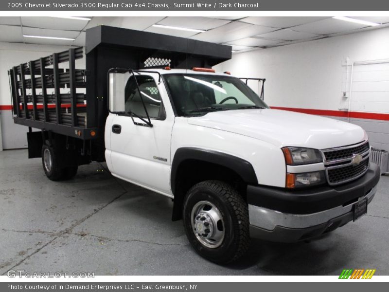 Summit White / Dark Charcoal 2005 Chevrolet Silverado 3500 Regular Cab 4x4 Chassis