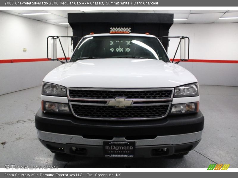 Summit White / Dark Charcoal 2005 Chevrolet Silverado 3500 Regular Cab 4x4 Chassis