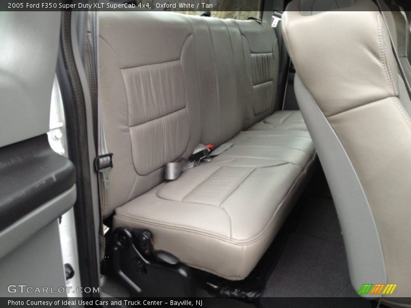 Oxford White / Tan 2005 Ford F350 Super Duty XLT SuperCab 4x4