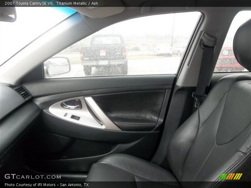 Titanium Metallic / Ash 2007 Toyota Camry SE V6